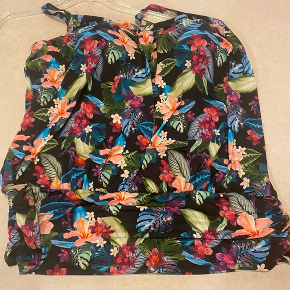 Swimsuits for All women size 22 blouson tankini swim top black floral. - Picture 5 of 5